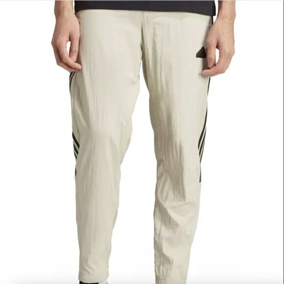 NEW with Tags Adidas Men's TIRO 24 Lightweight Woven Track Pants Putty Grey - Picture 1 of 6